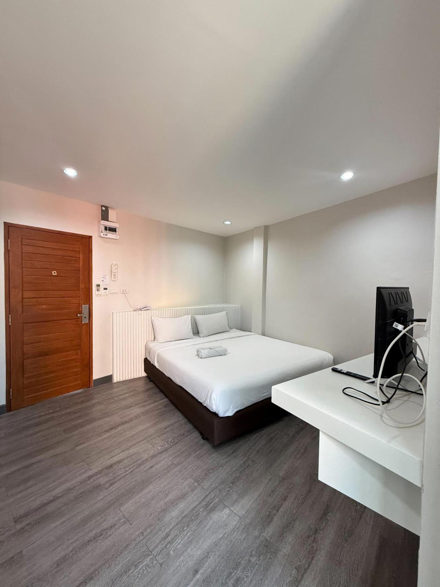 Ma Non Nont Hotel y Apartamento Nonthaburi Exterior foto