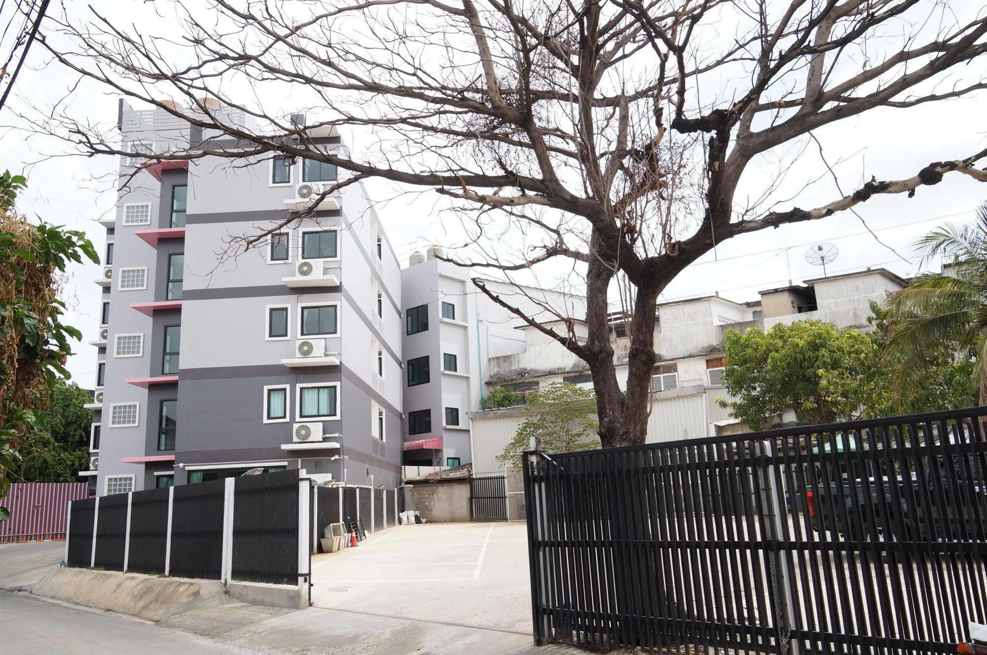 Ma Non Nont Hotel y Apartamento Nonthaburi Exterior foto